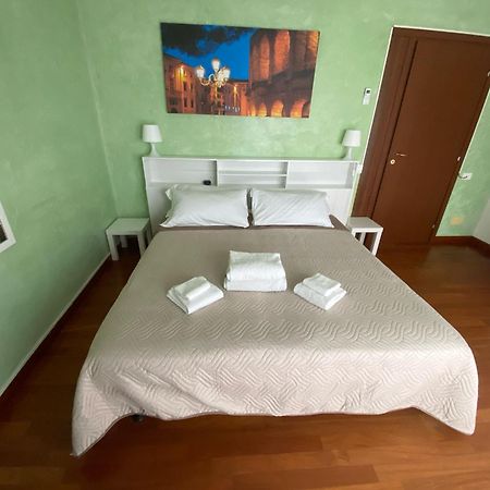 Residenza Fiera Verona In Esterno foto